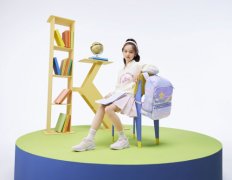 备上护足儿童鞋和护脊书包，精神抖擞迎接新学期